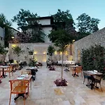 Hotel Patron