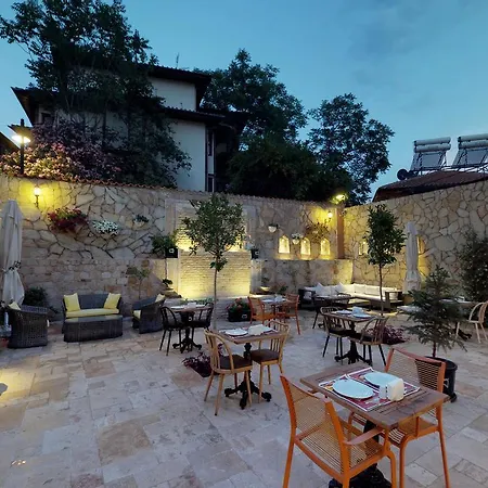 Patron Otel