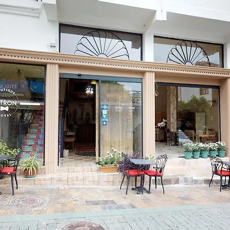 Patron Hotel 2*