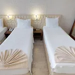 Hotel Patron